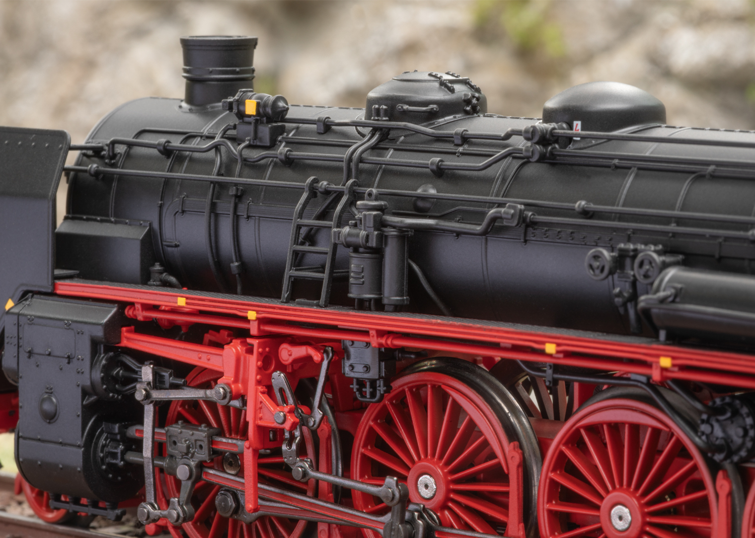 Saxon Pride Class 19.0 Steam Locomotive
